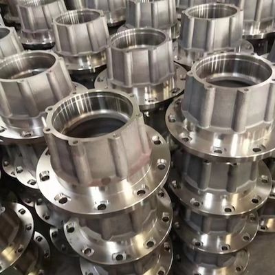 OEM Sand Casting Wheel Hub IJzeren gietonderdelen gebruikt op halve aanhangwagen en vrachtwagen